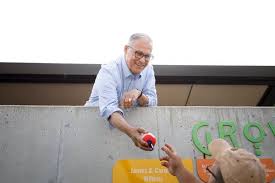 realistic and smooth graphics easy to use controls and smooth graphics promises the best survival experience you will find on mobile to help you immortalize your name among the legends. Jay Inslee On Quitting The Race And That Onion Headline The New York Times