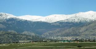 Seguimos pidiendo a los ciudadanos que no intenten acceder a #navacerrada y #cotos con su. La Estaciones Donde Puedes Esquiar Cerca De Madrid Lugares De Nieve
