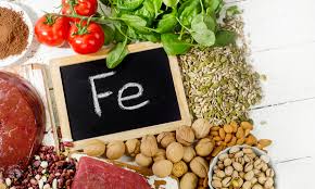 La carenza di ferro , altrimenti conosciuta come anemia, è una delle carenze più comuni. Anemia E Alimentazione Cause Sintomi E Consigli Per Combatterla A Tavola