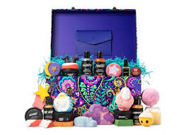 Et quand on est beauty addict, on a qu'une envie : Calendrier De L Avent Beaute 2020 Quel Choisir Voyage En Beaute