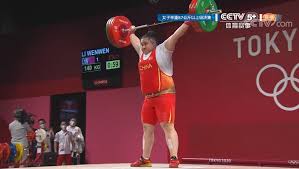 【#奧運直擊】中國舉重隊第7金!剛剛結束的東京奧運會舉重女子87公斤以上級比賽中，李雯雯以總成績 320公斤輕鬆奪冠，她也是中國舉重首位00後奧運會冠軍。至此，中國舉重隊在東京奧運會8個級別的比賽全部結束，戰績為創歷史最佳的7金1銀。 #舉重 #李雯雯 #金牌 #奧運 #中國 5bpbkimt74tshm