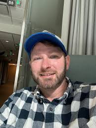 2 immunotherapy in process! Thanks Dad for coming to support as always! ❤️ 