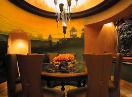 29 trendy wall murals that will infuse your rooms with personality as wall paper positions itself back on the walls of the design world, many are sure to exhale a deep and exhausted sigh as they are reminded of the. 20 Conventional Dining Rooms With Wallpaper Murals Home Design Lover