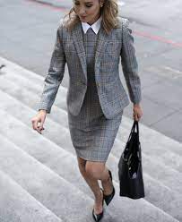What To Wear To Fall Winter Interviews Business Formal Workwear Suit Dress6 Corporate Outfits Workwear Fashion Suits For Women