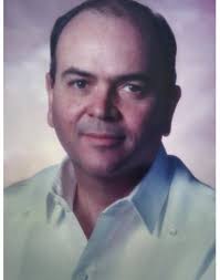 Doctor Eduardo Latorre, brillante economista, político y diplomático  dominicano Licenciado en Economía y Relaciones Internacionales de la  Universidad de Southern California, Los Ángeles (1963), realizó una  Maestría en Relaciones Internaciones (1984) y