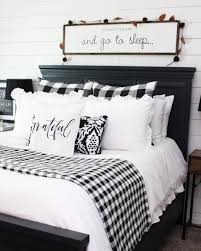 36 Inexpensive Farmhouse Bedroom Decor Ideas On A Budget Remodel Bedroom Rustic Apartment Decor Farmhouse Bedroom Decor