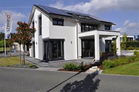 Die opitz group bietet systeme für umweltbewusstes bauen. Ein Plusenergiehaus Fur Die Familie Musterhaus Koln Frechen