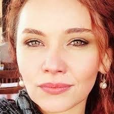 Elsa Costa's Instagram, Twitter & Facebook