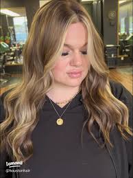 Achieve a Natural Looking Blonde Bleach Out