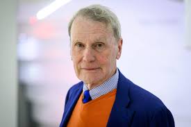 Twee jaar geleden overleed de grote liefde van Adriaan van Dis (78): 'Ik  heb nog veel verdriet om Ellen'