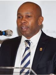 UF med faculty, coaches, presidents are top earners in state