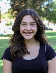 Nikki Russ's Instagram, Twitter & Facebook