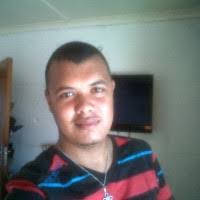 90+ perfiles de «Croy»