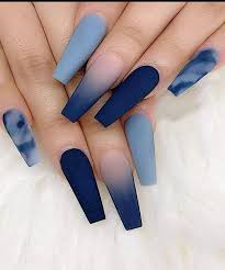 Las uñas cortas a menudo se consideran más prácticas, pero no siempre hay muchos diseños para escojer. Decoracion De Unas Facil Y Rapido Desde Casa 2019 2020 Unas De Gel Bonitas Unas Postizas De Gel Unas De Maquillaje