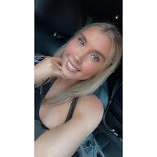 Tami Yost's Instagram, Twitter & Facebook