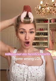 tried out @Abby Baffoe’s side sleeper sock curls method & here’s the  results what do you guys think? 😂🩷 #sockcurls #heatlesscurls #heatlesshair