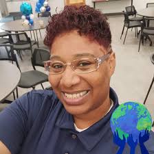 What's a normal amount of menstrual bleeding And what are bad signs to  watch for? I passed a blood clot bigger then a golf ball and soaked a pad  in a short