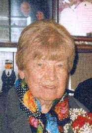 Eva Burr's Instagram, Twitter & Facebook