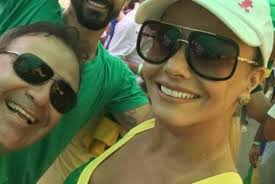 Twitter oficial da atriz susana vieira contato dany.tavares@globo.com. Famosos Vao Para As Manifestacoes Contra A Corrupcao