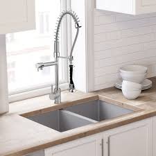Duo Evier De Cuisine Double Sous Plan Et Robinet Chrome De Style Chef Bain Depot En 2020 Evier Cuisine Evier Sous Plan Evier