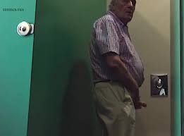 Grandad cruising in the restrooms - ThisVid.com