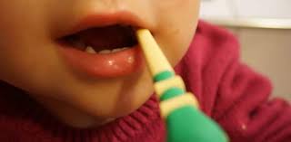 Wann ist eine wurzelkanalbehandlung zum zahnerhalt notwenig und wann sollte man den zahn ziehen und ein implantat machen?wir. Essen Ohne Zahne Warum Babys Auch Ohne Zahne Essen Konnen