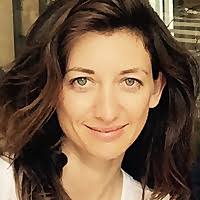 20 Best Paris Travel Blogs and Websites in 2025