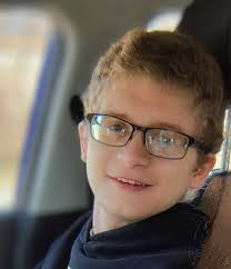 Gabriel Layne Mills Lakin, 22 of McLeansboro