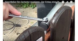 Turschliesser Furs Gartentor Montieren Video Anleitung Diybook De