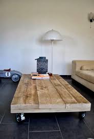 La Table Basse Palette 60 Idees Creatives Pour La Fabriquer Archzine Fr Faire Une Table Basse En Palette Table Basse Palette Faire Une Table Basse