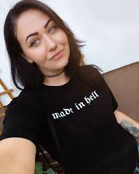 Champagne Supernova Cover by Oasis 🖤 Not the best but hey it's 4 AM in the  morning and rain is pouring outside and I can't sleep so let's get a bit  melancholic😅🤘