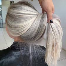 neuer trend fur die haare graue haare balayage weisse haare frisuren lange haare haarschnitt fall blonde hair color blonde hair color fall blonde hair