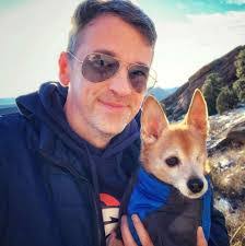 Mark Sells's Instagram, Twitter & Facebook