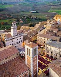 Le spoglie cime dell'appennino centrale ci raccontano di un territorio abitato dall'alba dei tempi da pastori e briganti, monaci e cavalieri. Pin On Firenze Toscana Umbria E Marche 2