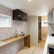 玄関からのパントリー パントリーからのキッチン 楽々家事動線 変わりゆく暮らし それを支える家 ずっと続く性能 スーパーウォール 櫻井建設施工例 more pictures sakuraikensetsu home decor decor home