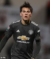 Ia menilai sang winger tampil cukup memuaskan selama dipinjamkan ke deportivo alaves. Manchester United Winger Facundo Pellistri Set To Join Alaves On Loan For The Rest Of The Season Aktuelle Boulevard Nachrichten Und Fotogalerien Zu Stars Sternchen