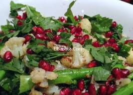 سلطة الجرجير 2014 سلطة الجرجير بالرمان والقرنبيط سلطات مطبخ بنوته عالم المرأة بنوته كافي Winter Salad Recipes Healthy Nutritional Recipes Winter Salad