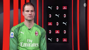 Latest on ac milan goalkeeper antonio donnarumma including news, stats, videos, highlights and more on espn. Bournemouth Loanee Begovic Very Happy At Milan Praises The Donnarumma Brothers