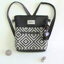 Le sac à bandoulière est alors ce qu'il vous faut. Tutoriel Sac Ernestyne Bandouliere Dos Jailane Creation