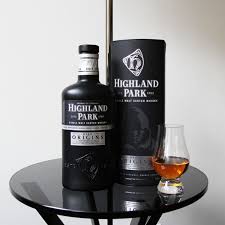 Highland Park S Rich New Expression Dark Origins Whisky