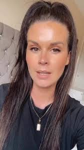 Sharon Heneghan's Instagram, Twitter & Facebook