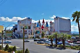 Excalibur Hotel On The Strip In Las Vegas Nevada Cheap Las Vegas Hotels Excalibur Hotel Las Vegas Vegas Hotels Cheap