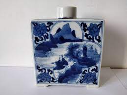 Antique chinese tea caddy from the period of qianlong 18th century. Tea Caddy Blue And White Porcelain Old China 19th Catawiki