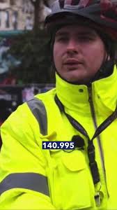 Wir schreiben das Jahr 2024, der Anzeigenhauptmeister schafft es aus dem  Wirtschaftshemmer Bürokratie und Regeln ein Wirtschaftsfaktor zu machen.  Deutschland ist gerettet! #bip #deutschland ...