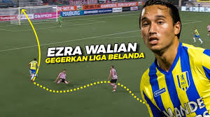Ezra kesulitan memperkuat timnas karena pernah membela tim nasional junior belanda. Lagi Lagi Ezra Walian Pamer Skills Di Liga Belanda Bersama Rkj Waljik Skills Goals Youtube
