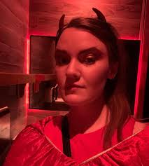 Miriam Cross (@mirmoose) • Instagram photos and videos