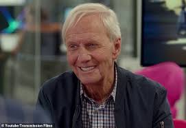 He grew up in granville, new south wales and attended parramatta marist high school. Paul Hogan Kritisiert Die Politische Korrektheit In Der Komodie Wahrend Er Fur The Very Excellent Mr Dundee Wirbt Nach Welt