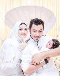 Check spelling or type a new query. Foto Foto Majlis Aqiqah Anak Syamsul Yusof Dan Puteri Sarah Liyana Iluminasi