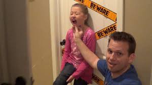 There's tufted, spongy, waxed and unwaxed, there are floss holders, floss threaders and. How To Pull Out A Tooth With A Door Youtube