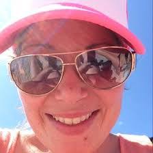 Angela Ettinger's Instagram, Twitter & Facebook